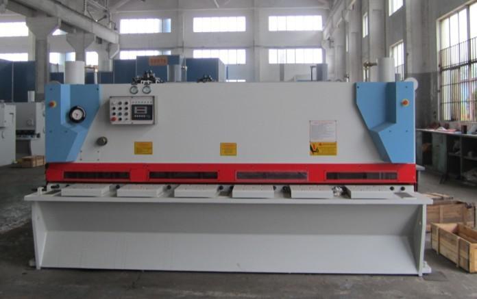 QC11y- 6X3200 Hydraulic Guillotine Typehydraulic Guillotine Machine with 3200 Capacity, Steel Plate Shear From Shenchong Forging Machine