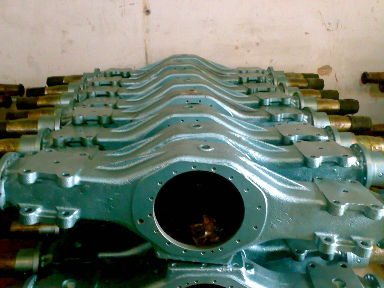 Cast Steel Automobile Spare Parts Front Axle Housing Casting