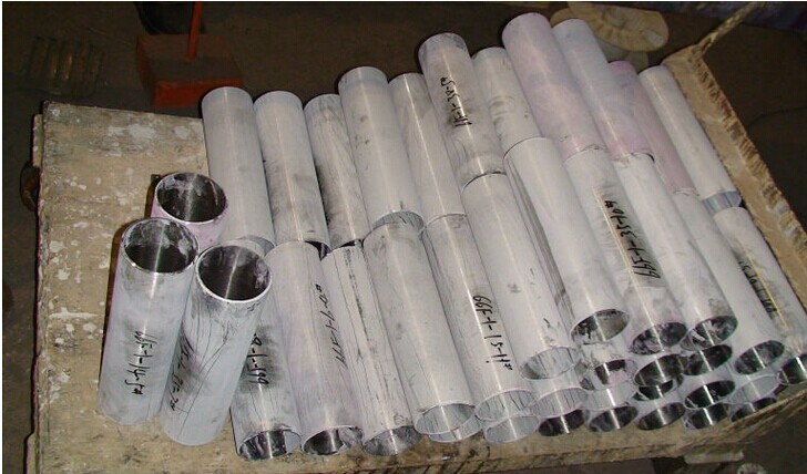 Centrifugal Casting Tubes/Tubings/Pipes