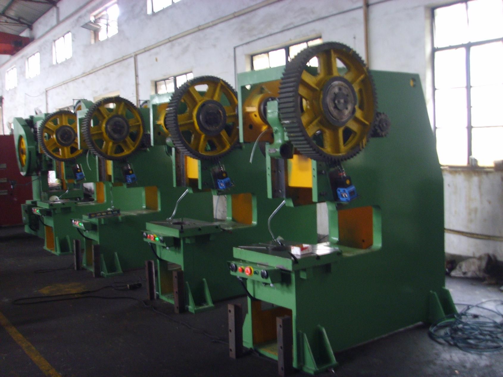 Power Press (J21S-63T)