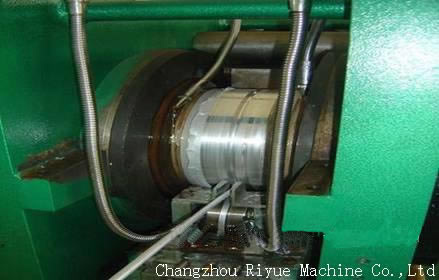 The Aluminium In Charge of The Continuous Extruder (LLJ300)