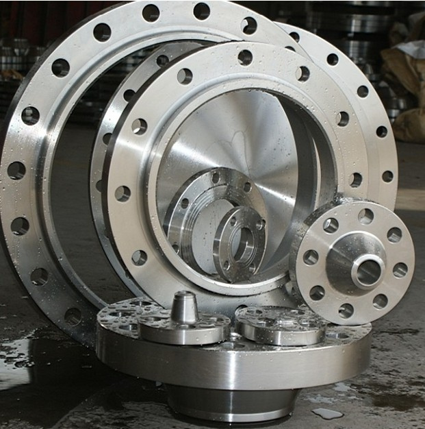 DIN Standard Flange (A105/SS304)