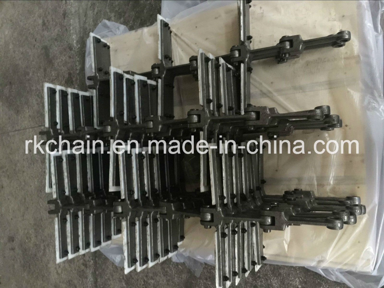 Scraper Conveyor Chain with Nylon Flight