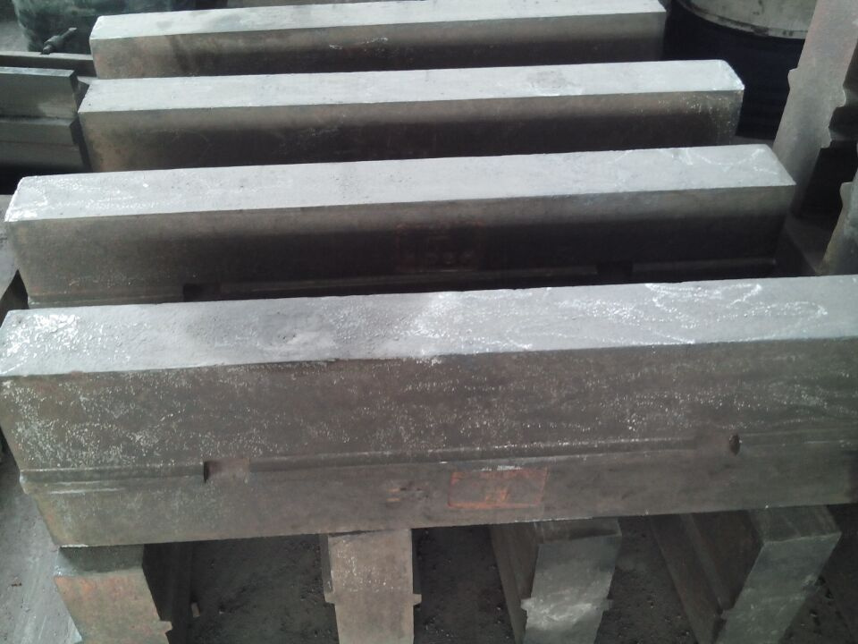 High Chrome Iron Blow Bar Casting