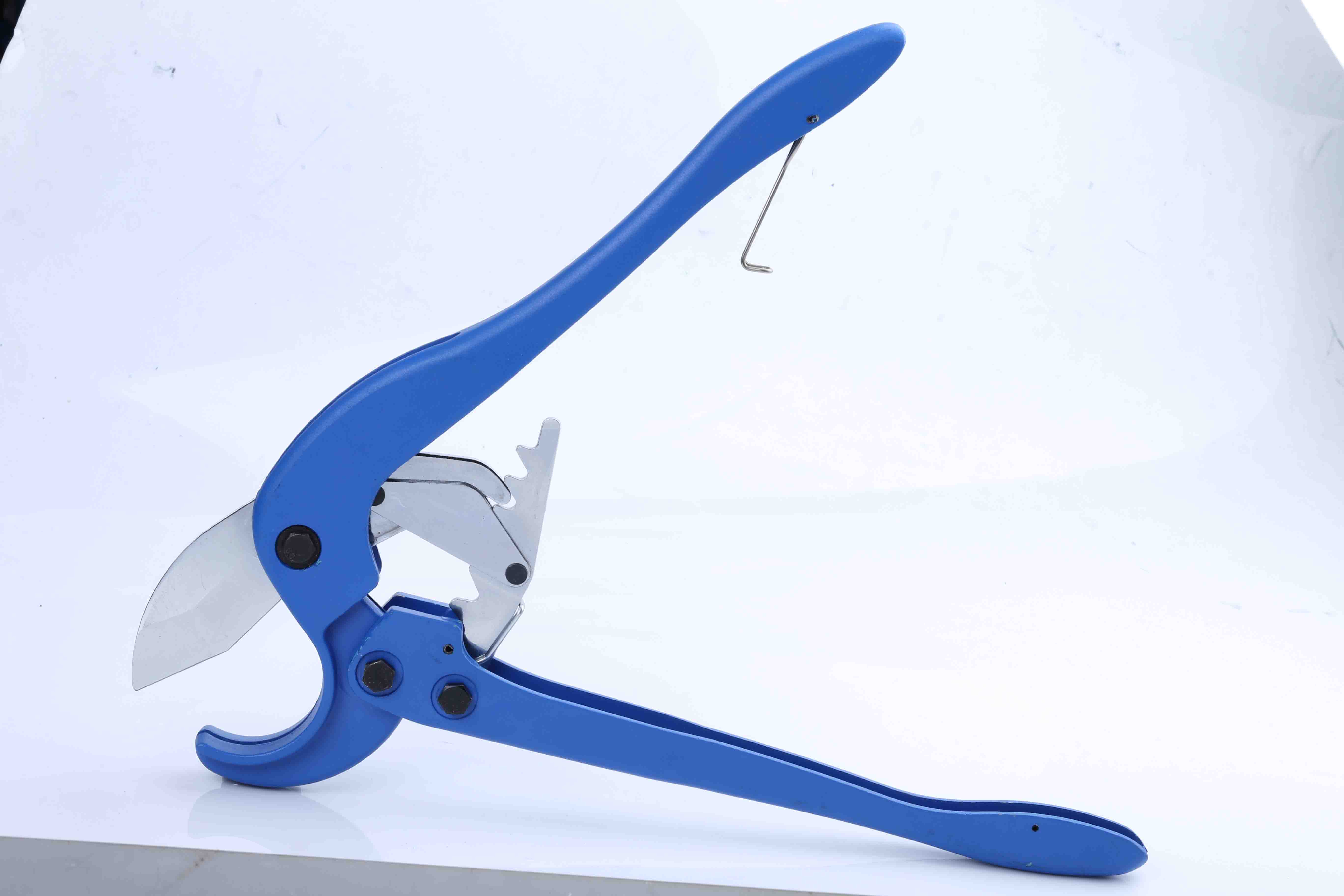 Power Saving 63mm PVC Pipe Cutter with Convenient Ratchet Function