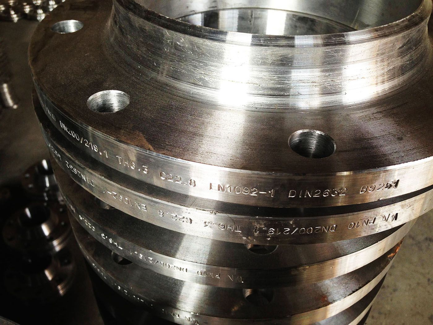 C22.8 Bs En1092-1 DIN 2632 Forging Flanges, P245gh P250gh DIN Steel Flanges