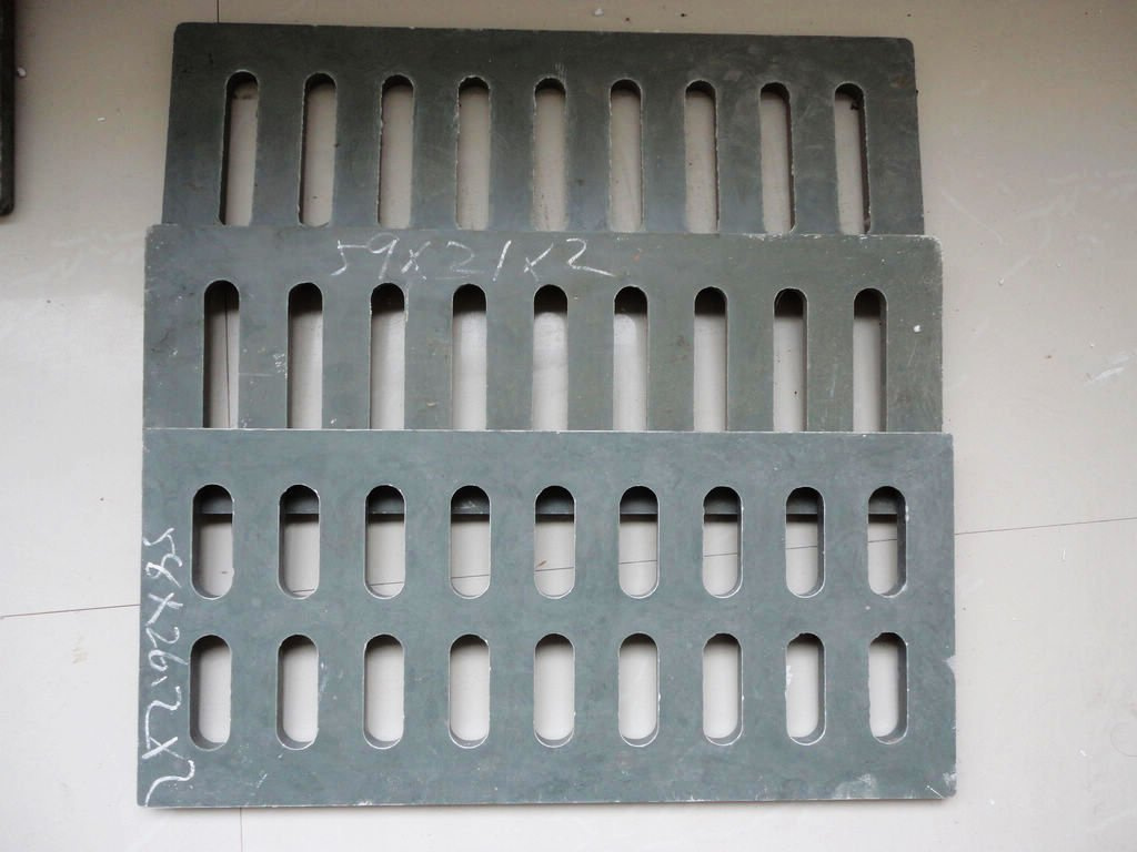 Plastic Sidewalk Drain Grate