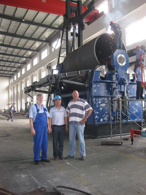 Hydraulic Four Roller Plate Rolling Machine (HDLW12-60X4000)